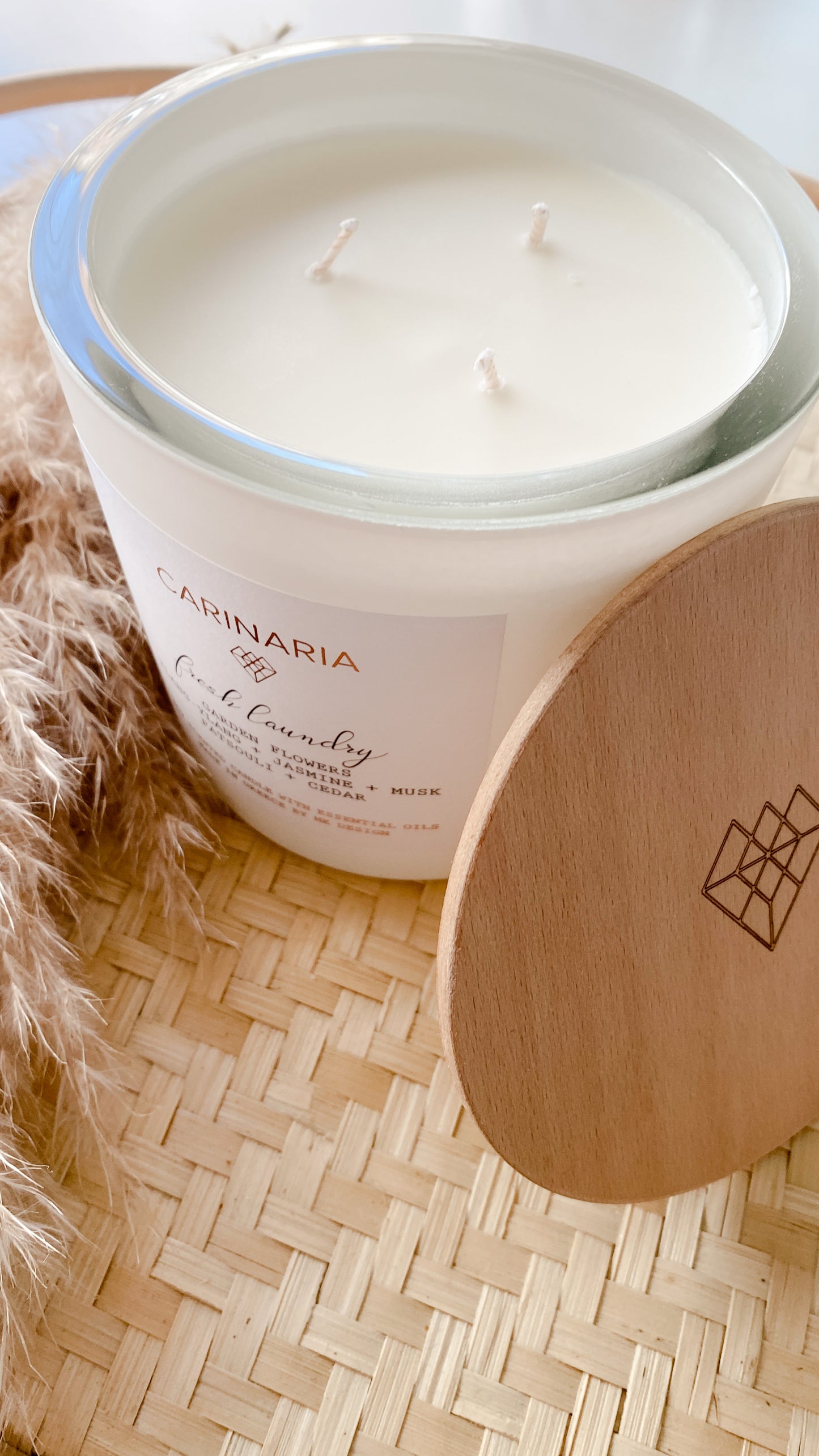 FRESH LAUNDRY CANDLE LARGE